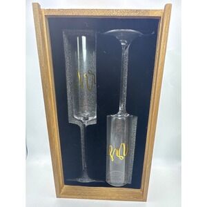 AW BRIDAL Mr and Mrs Champagne Flute Set Engraved Wooden Box Wedding Toast New